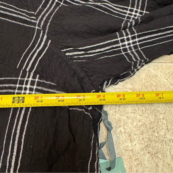 Terra & Sky Women’s Plus Size Plaid Viscose Black White Button Shirt 4X New - Picture 6 of 11